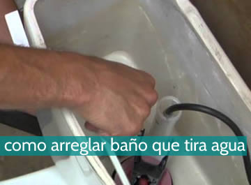 Cómo arreglar un baño que tira agua